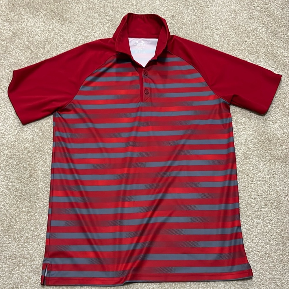 Oakley Golf Polo in Red | Size Small